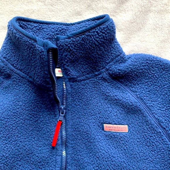 Vineyard Vines 1/2 zip - Picture 3 of 3
